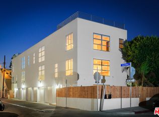 15 Brooks Ave #A, Venice, CA 90291