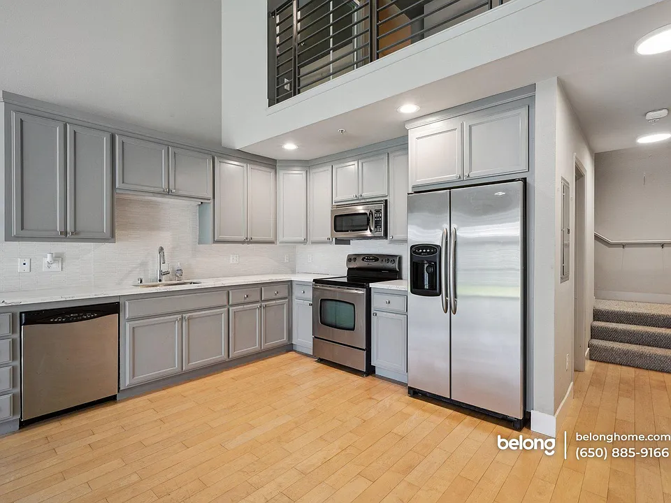 139 Stillman St #4