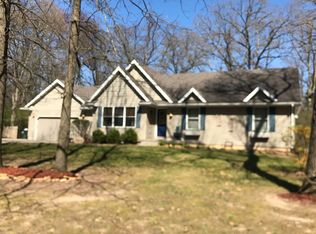 2977 S Forsythia Ln, Saint Anne, IL 60964