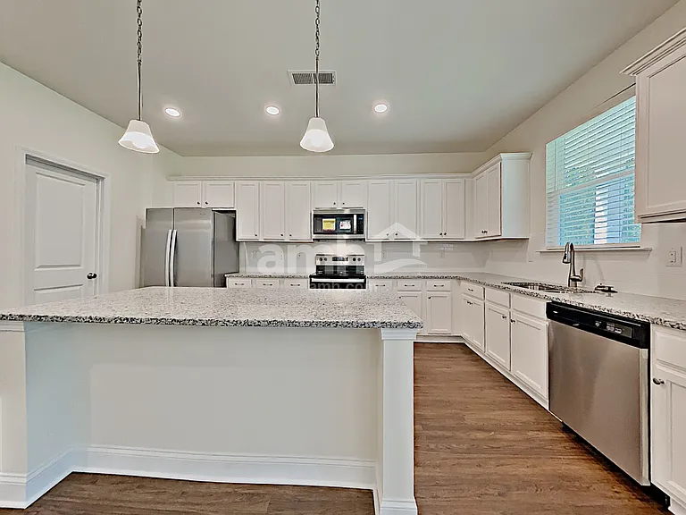 143 Willowbrook Dr — Photo 6