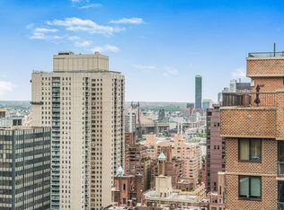 250 E 54th St APT 34C, New York, NY