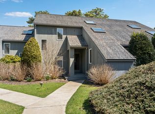 40 Hidden Cove Rd #7, Oak Bluffs, MA 02557
