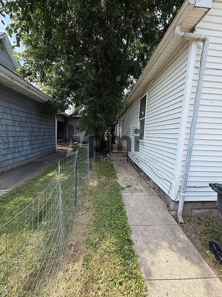 3 bed, 1.0 bath, 750 sqft, $1,126 — Photo 3
