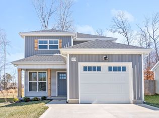 179 Woodland Ct, Clarksville, TN 37040