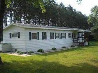 W8388 Fawn Dr, Oxford, WI 53952