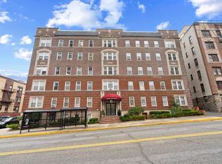 6045 Boulevard East APT C9, West New York, NJ 07093