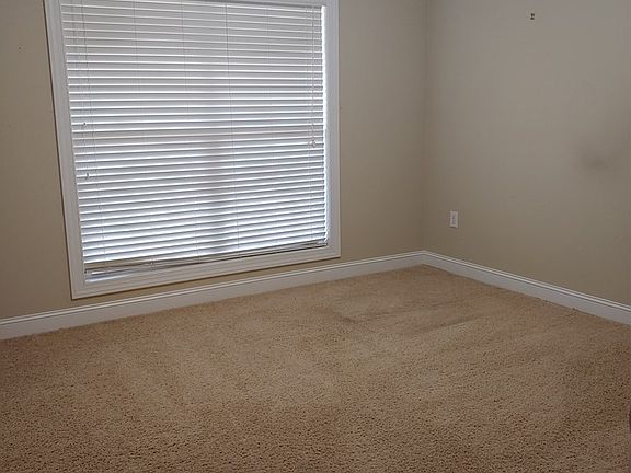 5th image of 242 N Morningside Dr