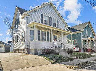 24 Oakland Ave, Cranston, RI 02910