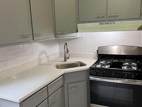 4th image of 7766 Madison St #1