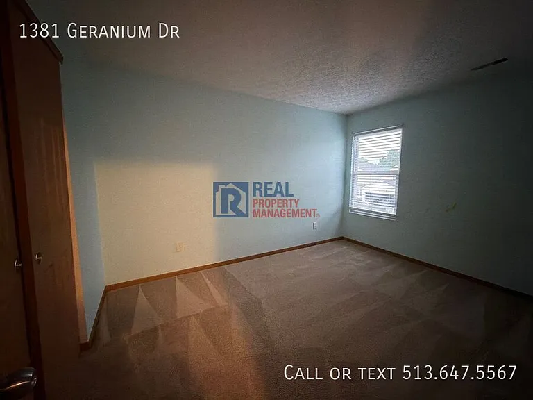 1381 Geranium Dr — Photo 24