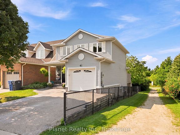 3rd image of 41 Boulder Cres