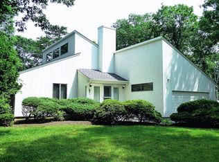 24 Head Of Lots Rd, East Quogue, NY 11942