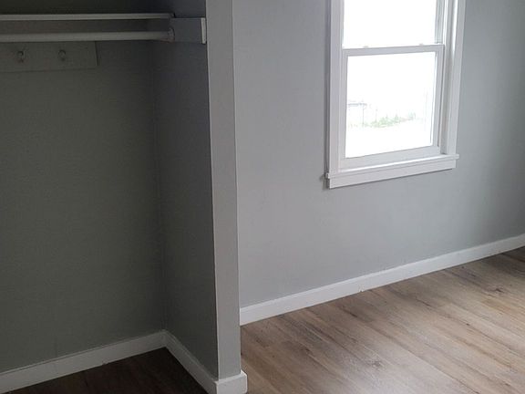 4th image of 20-24 Curwood Ct #20
