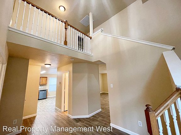 2nd image of 1439 Great Easton Ln
