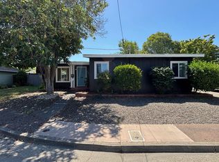 1924 Diamond Ct, Santa Rosa, CA 95404