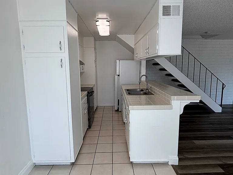 4100 Gaddi Dr #3 — Photo 7