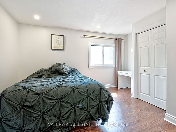 5th image of 2314 Belyea St