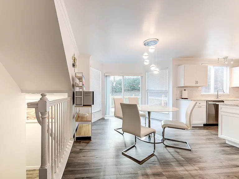 18 Pineview Valley Ct — Photo 28