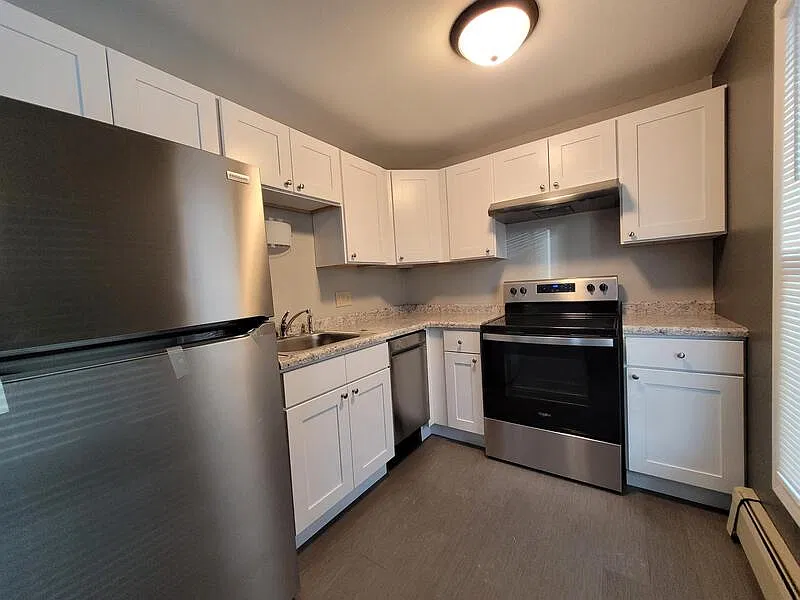 401 S Van Buren St #9