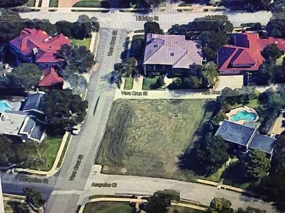 4th image of 3820 Acapulco Ct
