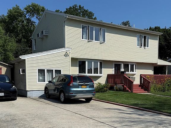 2nd image of 79 Elizabeth Drive