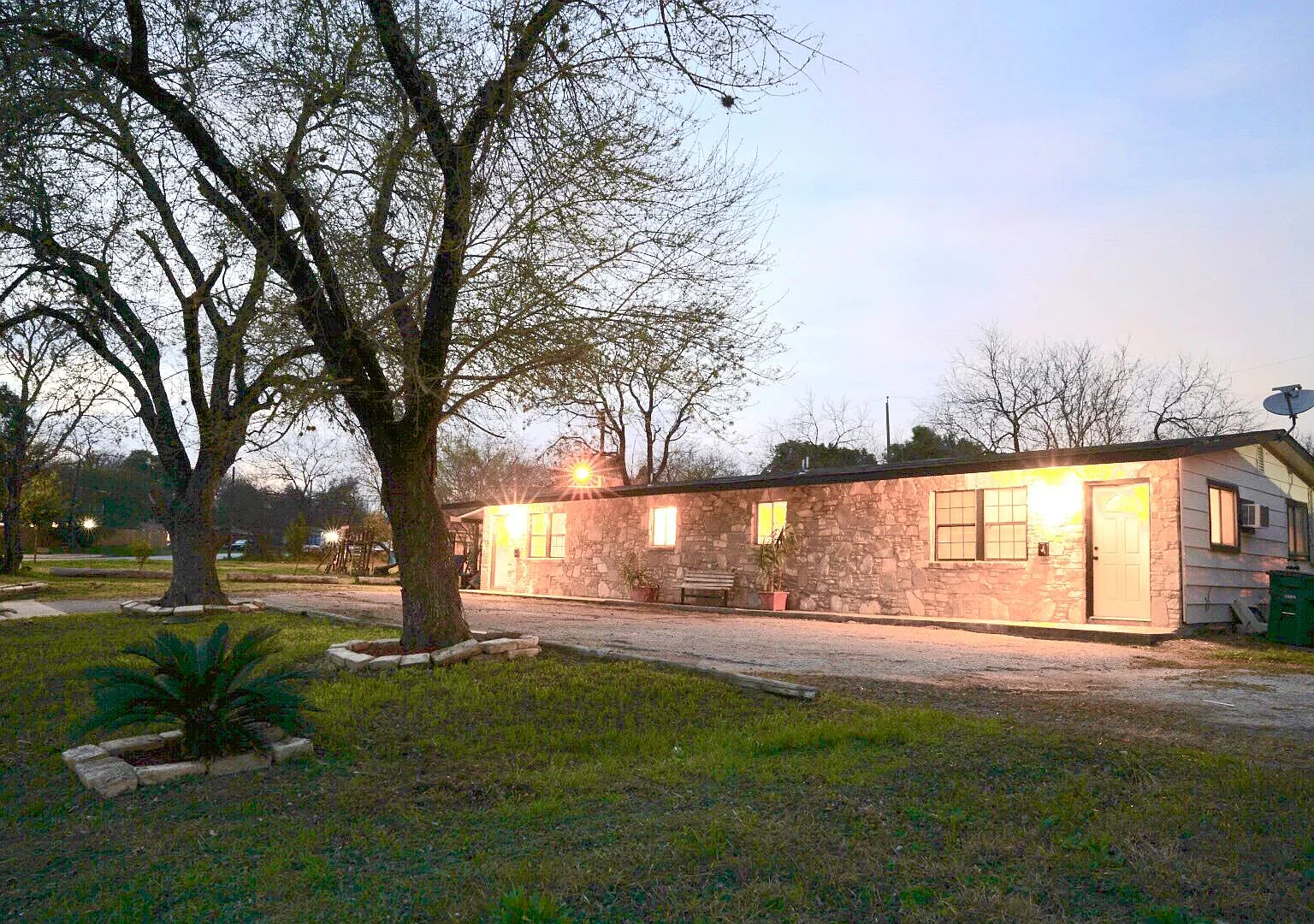 2 bed, 788 sqft, $900 — Photo 1