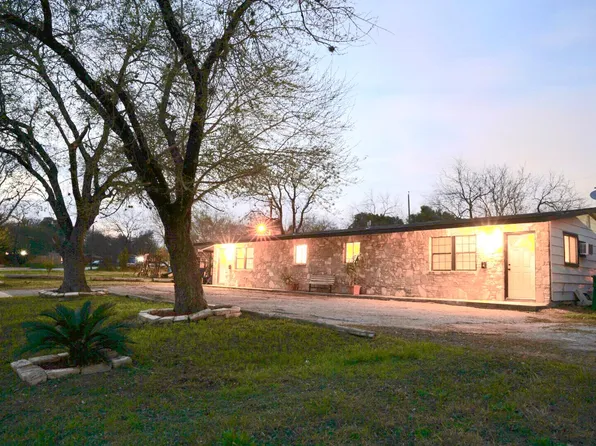 1131 Shadwell Dr #1131/1129, San Antonio, TX 78228
