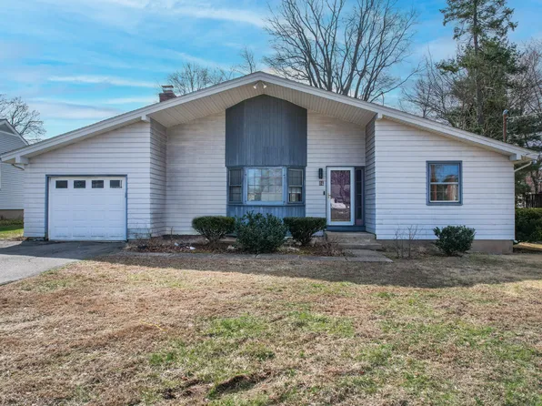 16 Bermuda Road, Wethersfield, CT 06109