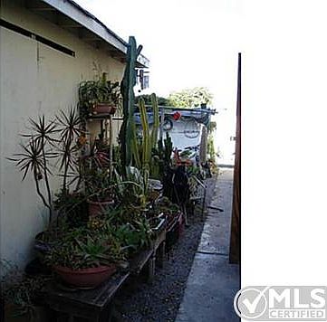 5th image of 3890 Logan Ave #2