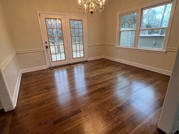 2nd image of 7325 Laurel Wood Dr