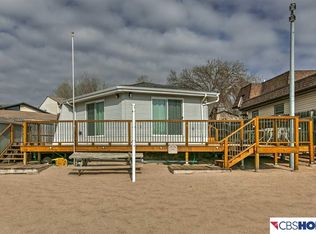 17107 Rainbow Rd, Bellevue, NE 68123