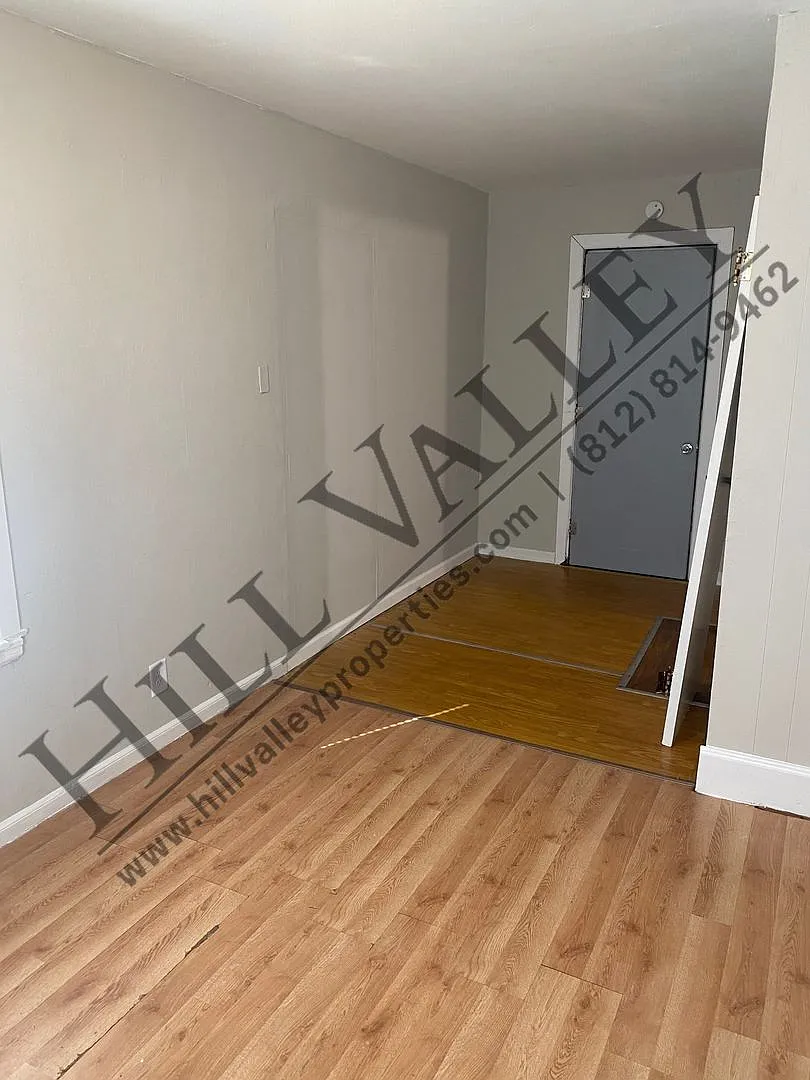 Building Photo - 5665 W Illiana Dr W