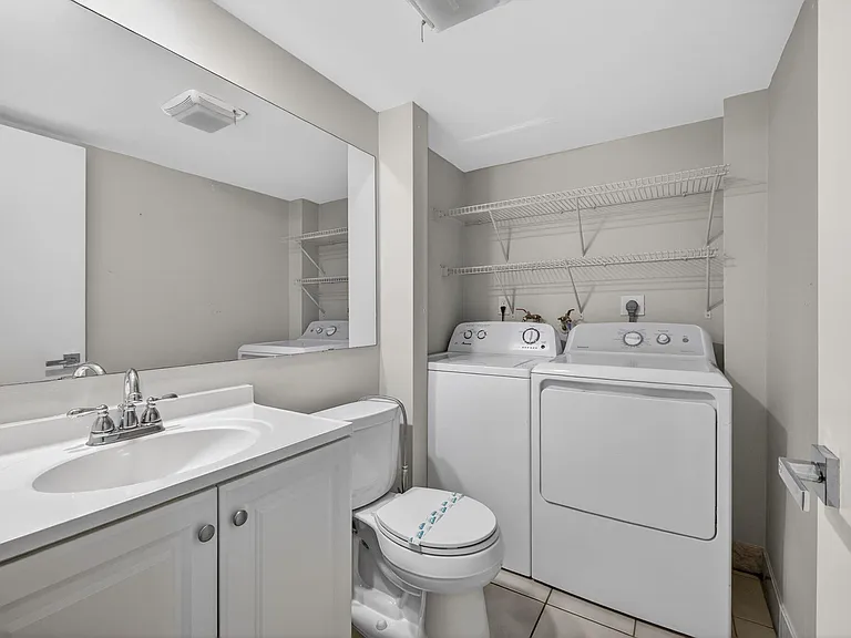 5612 SE Riverboat Dr #104 — Photo 11