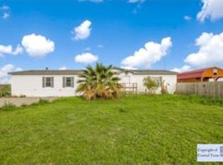 211 Starburst Trl, Seguin, TX 78155