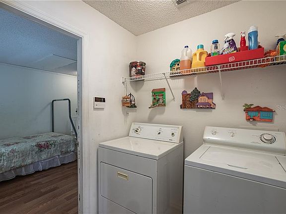 3rd image of 848 Marquis Ct