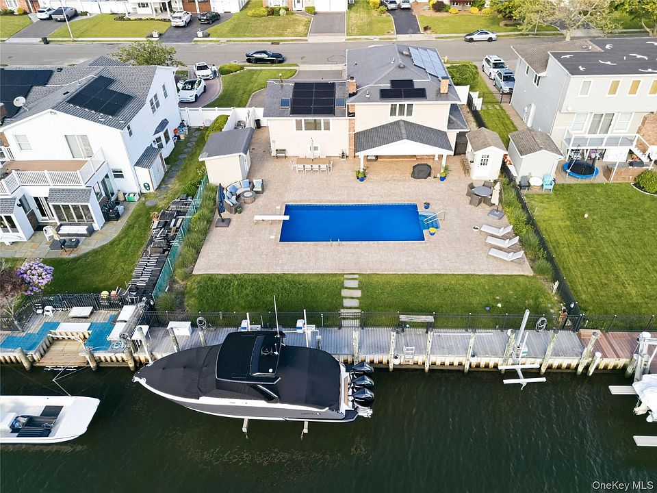 1st image of 106 Anchorage Drive