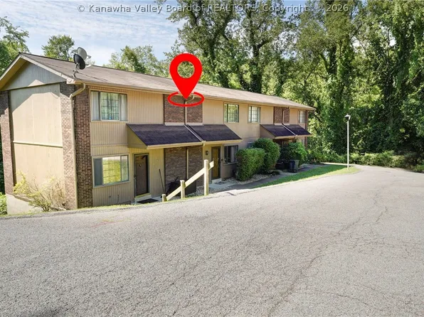 2 Briar Hill Rd, Charleston, WV 25314