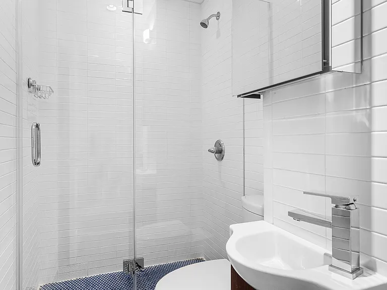 506 E 84th St #2R — Photo 11