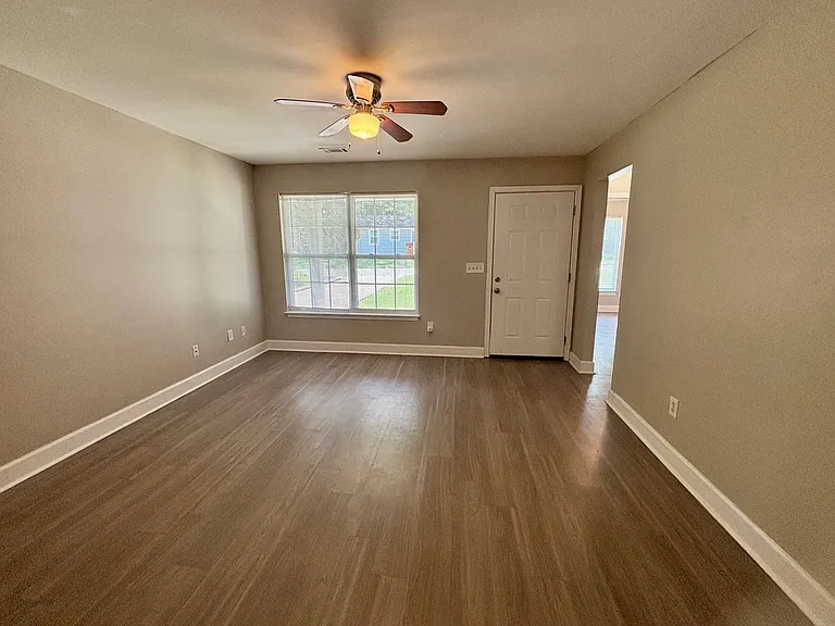 2595 Elliott St NW — Photo 14