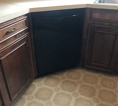 5th image of 6105 Angus Dr