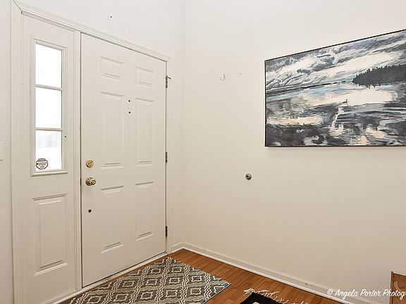 2nd image of 1431 White Oak Ln