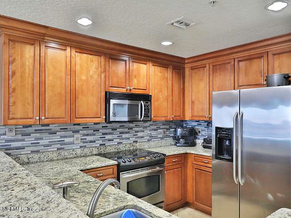 3rd image of 1478 Riverplace Blvd APT 1803