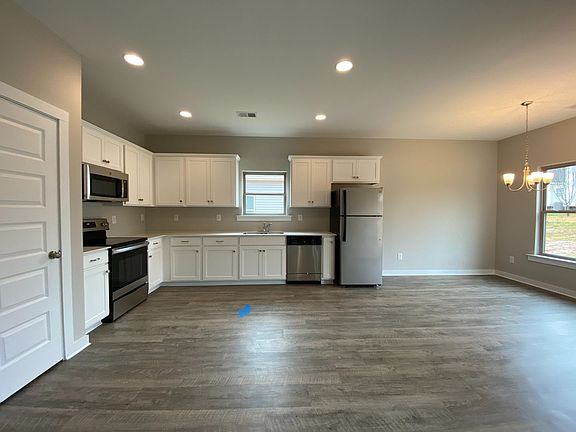 2nd image of 65 Red Oak Ct