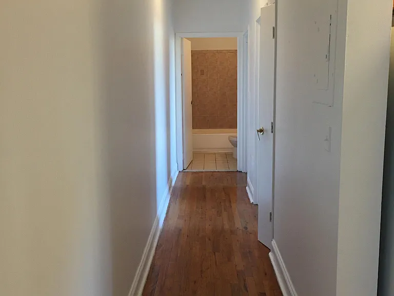 9 Hedden Ter #3C — Photo 1
