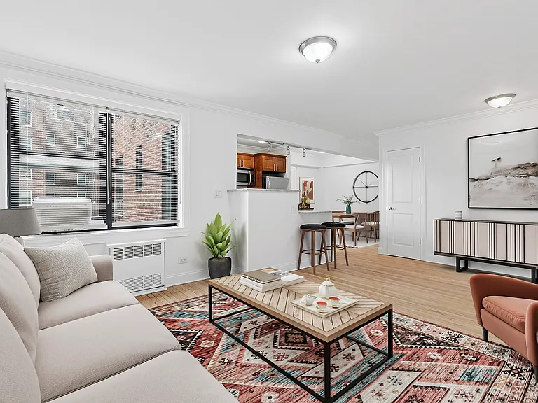 4501 Broadway #4G — Photo 3