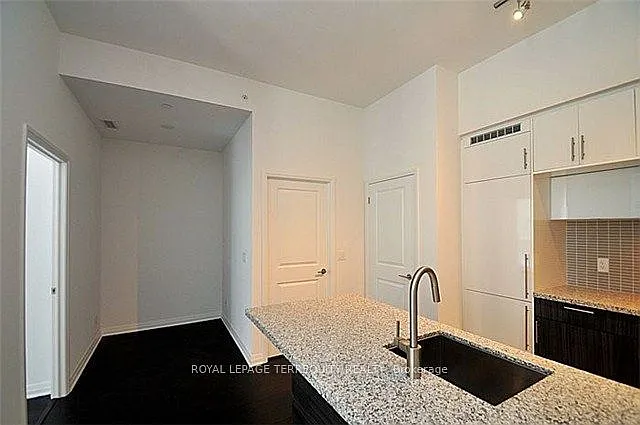 8 Mercer St #206 — Photo 4