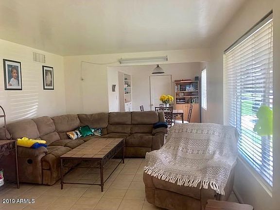 6609 living room