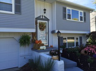 6435 Longfellow Rd, Sylvania, OH 43560