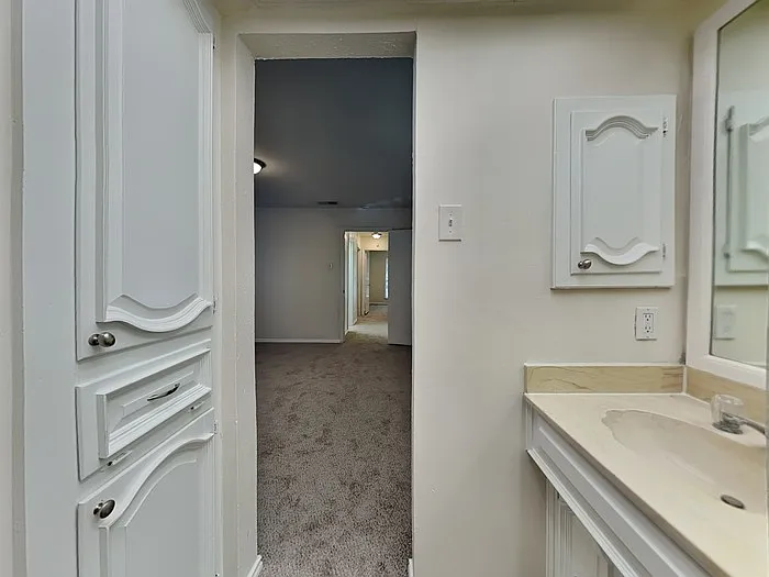 3110 Berkshire Dr — Photo 14