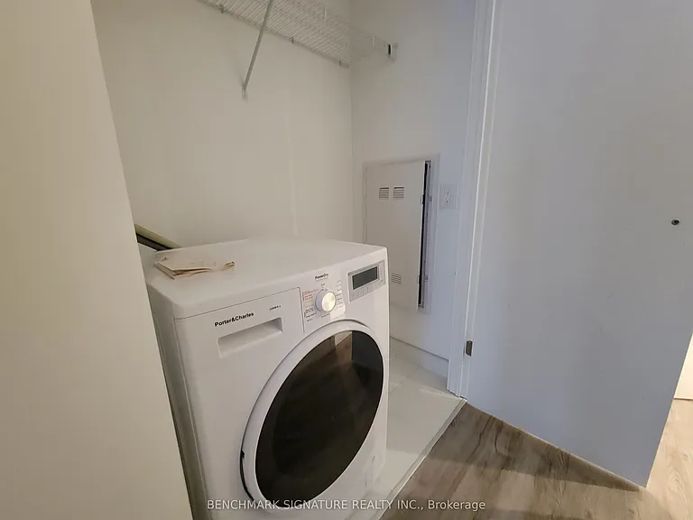 77 Shuter St #607 — Photo 10